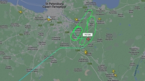 Непогода спровоцировала авиаколлапс в Пулково: самолеты кружат в метели