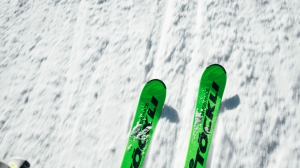 Петербуржцам напомнили о мерах безопасности катания на лыжах и коньках