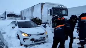 Из-за снега в пяти районах Ростовской области ввели режим ЧС