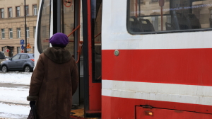 В Петербурге трамвай-челнок №30 за первую неделю работы перевез свыше 140 тысяч пассажиров
