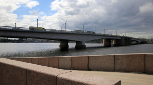 Весна все ближе: в Петербурге готовятся разводить мосты