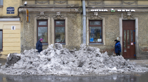 Петербуржцы ежедневно подают больше сотни жалоб на уборщиков снега