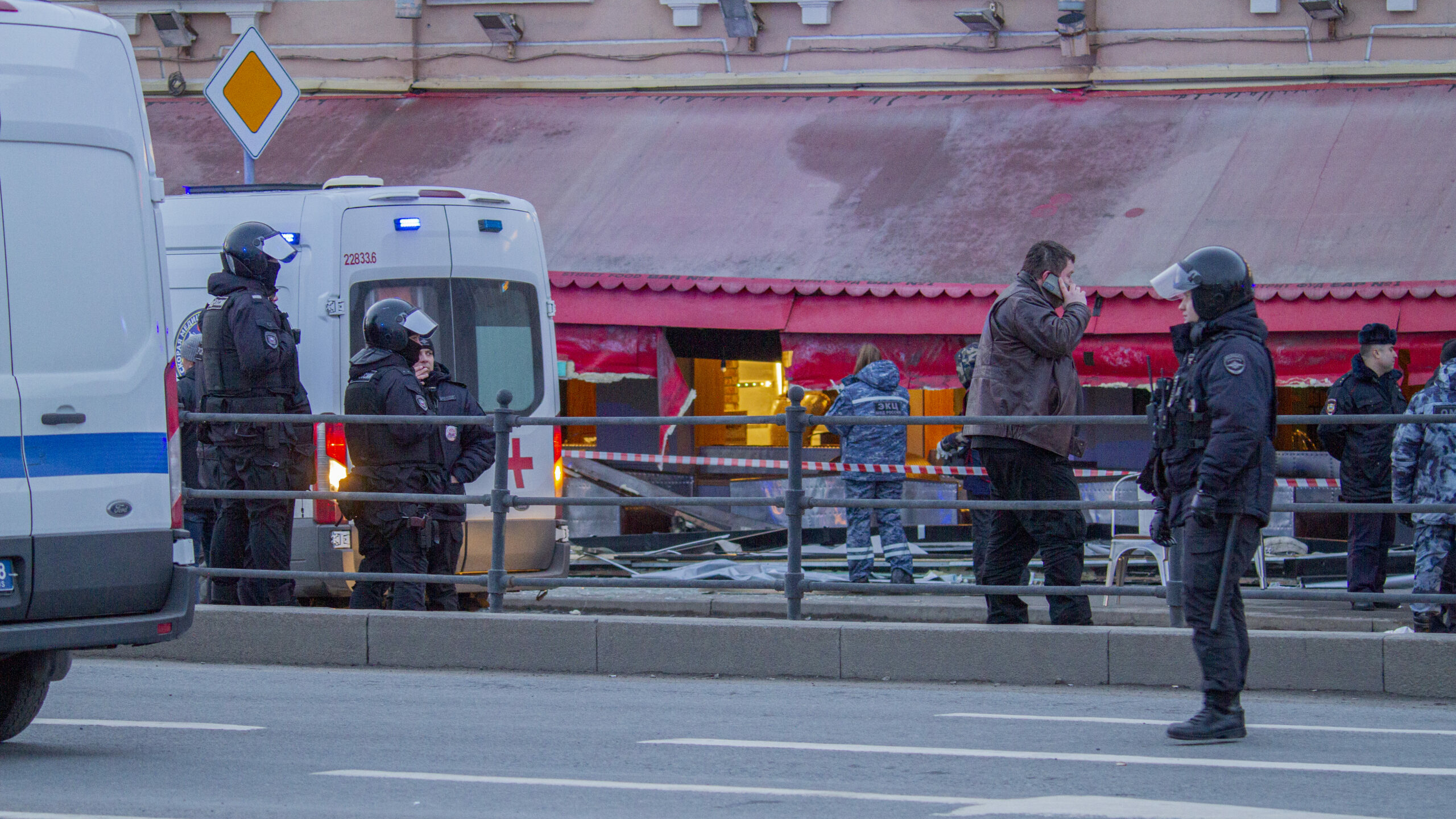 В Кремле назвали терактом взрыв, убивший военкора Татарского в Петербурге