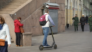 Петербуржцы поддерживают идею введения жестких штрафов для пьяных самокатчиков и велосипедистов
