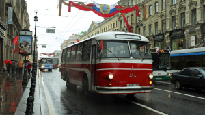 Петербуржцев позвали прокатиться на легендарных ретро-автобусах по центру города