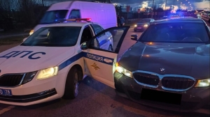 Появилось видео погони за 14-летним угонщиком маминой BMW, завершившейся ДТП с полицейскими в Петербурге