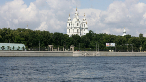 Зачем Петербургу нужна колокольня Растрелли: в Смольном соборе обсудили главные вопросы проекта