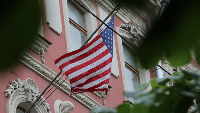 США ввели санкции против петербургской биржи