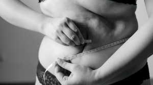 Худеть не рекомендуется: диетологи узнали о пользе лишнего веса для взрослых людей