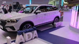 АвтоВАЗ сообщил о дате начала продаж Lada X-Cross 5