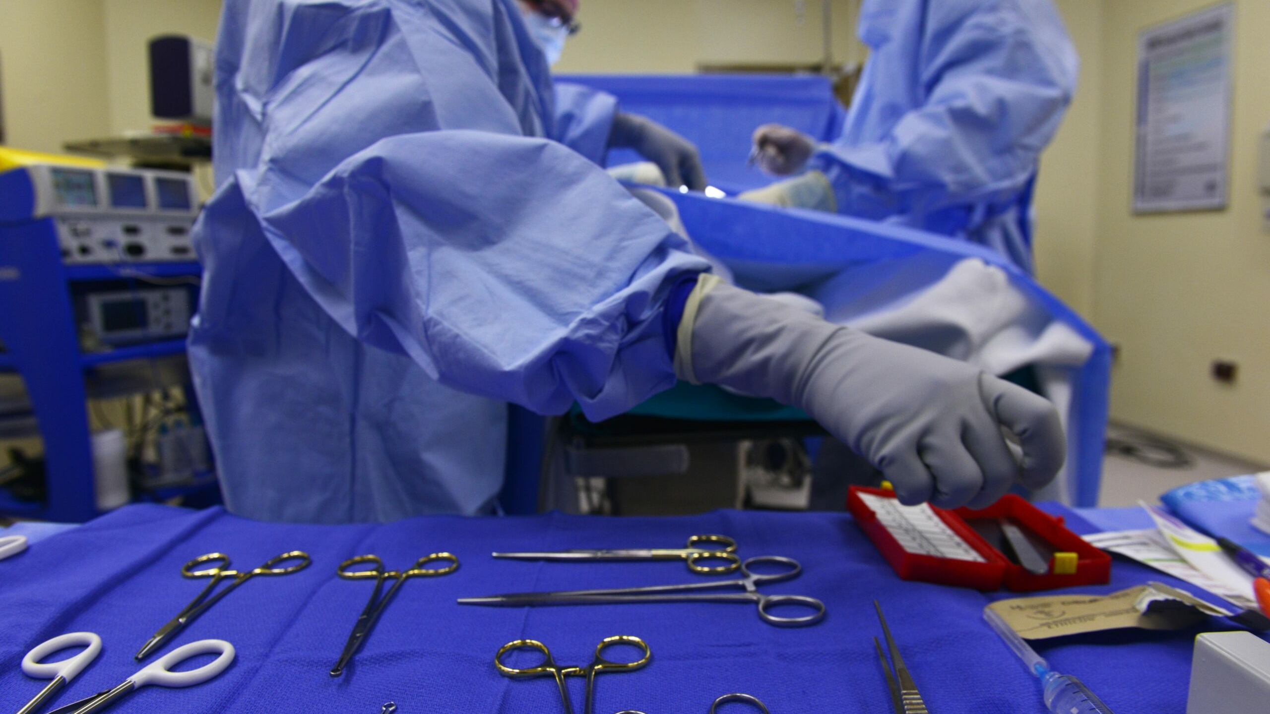 В Петербурге пластический хирург получил 9 лет колонии за смерть пациентки, анестезиолог отделался условкой