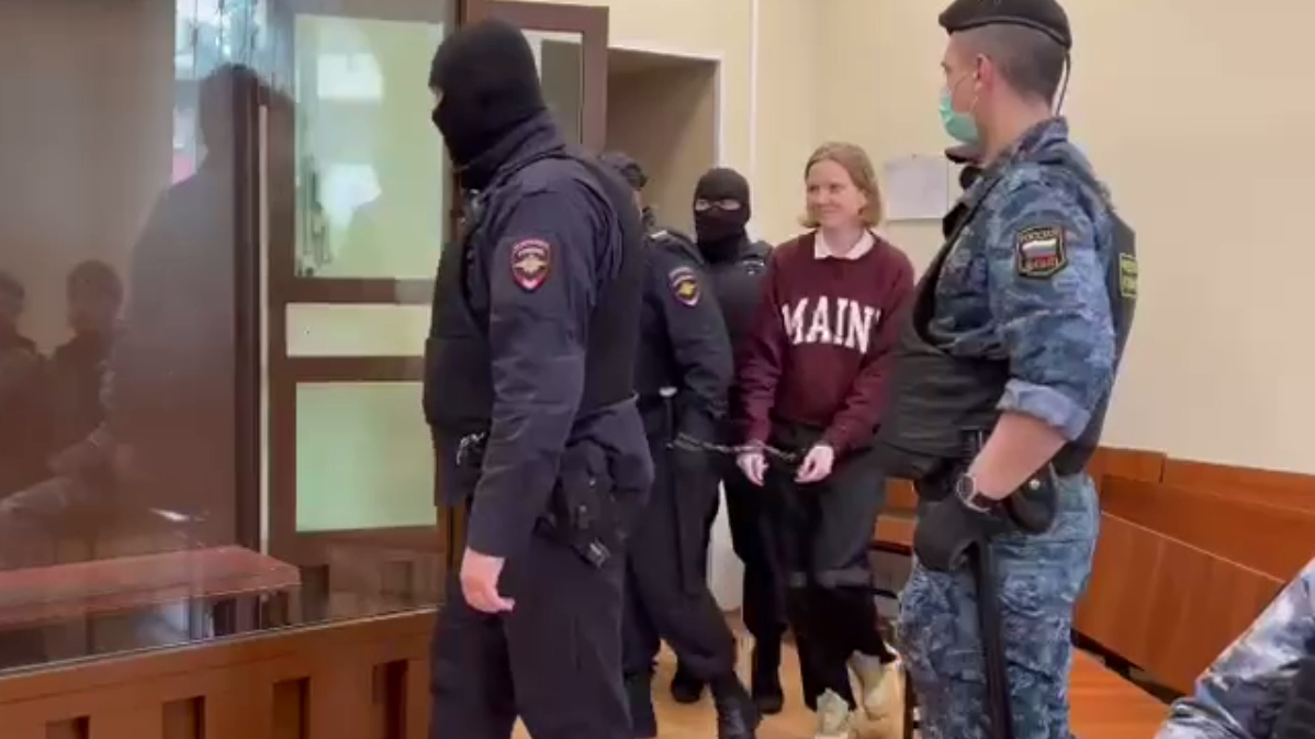 Обвиняемой в теракте на Университетской Дарье Треповой* продлили арест до 2 сентября