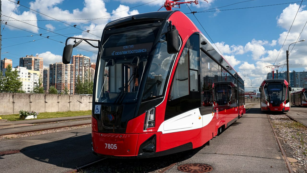 Для Петербурга закупят 116 «умных» трамваев до 2026 года