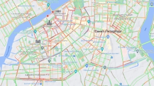 Грядущий саммит «Россия-Африка» разукрасил дороги в Петербурге красным: центр стоит