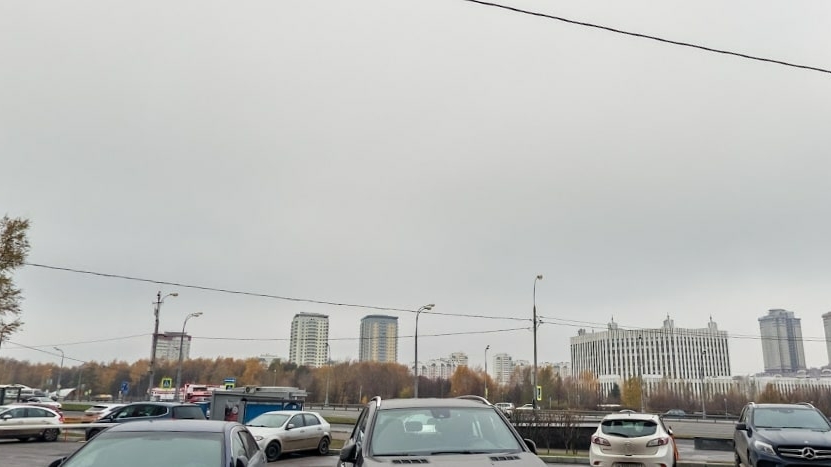 Авария на Ленинском проспекте в Москве унесла жизнь водителя Mazda
