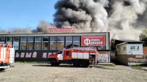 Пожар на 800 «квадратов» в гипермаркете в Усть-Илимске локализован