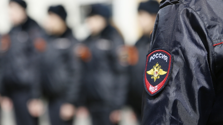 Россиянку оштрафовали за избиение сотрудницы полиции