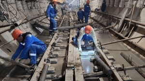 Рабочим осталось уложить 500 метров бетона на участке «Спасская» — «Горный институт»