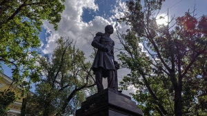 В Петербурге воссоздали памятник принцу Ольденбургскому, отправленный на переплавку советскими властями