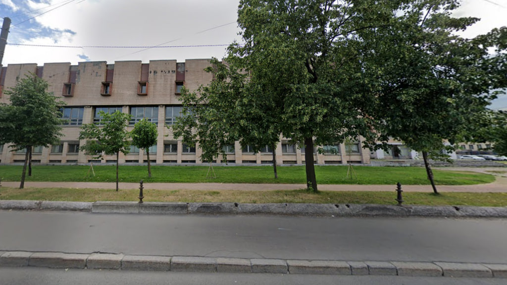 В Петербурге с дома пропали 34 таблички в память о репрессированных жильцах