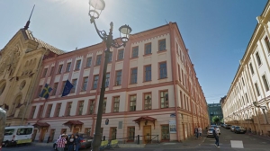 Власти Петербурга хотят продать долю в генконсульстве Швеции