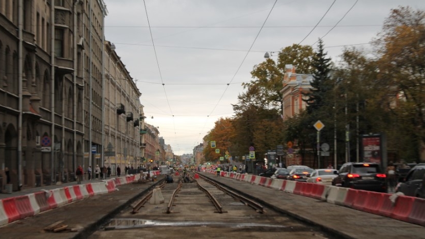 В Петербурге на Садовой до конца года отремонтируют 3 км трамвайных путей