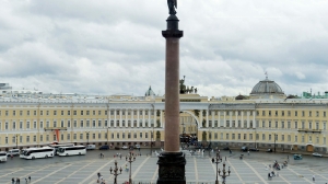 Власти Петербурга не разрешили женам мобилизованных провести митинг на Дворцовой площади