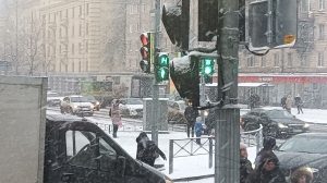 Снегопады и ураганы: эксперт рассказал, защитят ли они от штрафов за опоздание на работу
