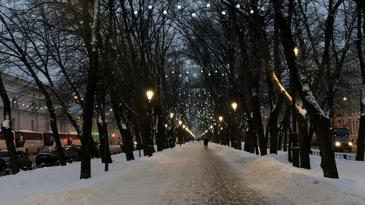 Петербург оказался на втором месте в рейтинге новогодних направлений у туристов-одиночек