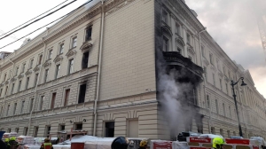 Роспотребнадзор проверил воздух на Театральной после пожара в реставрируемой за 21 млрд консерватории