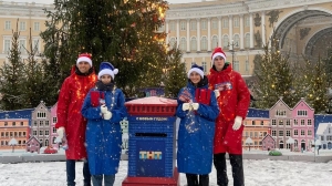 Теплая весточка из Петербурга: в центре города заработала Новогодняя акция