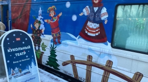 Поезд Деда Мороза в Новом Петергофе принял более 55 посетителей