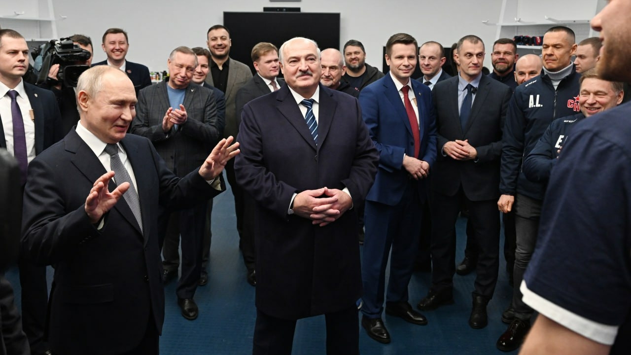 Путин и Лукашенко заглянули на «СКА Арену» в Петербурге