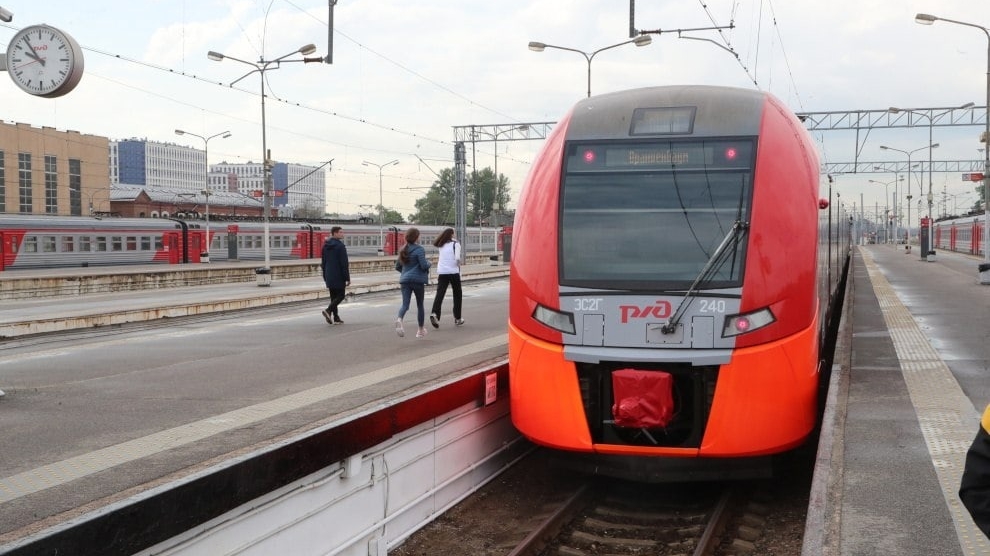 В РЖД представили новые поезда для ВСМ Москва – Петербург