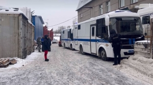 Полиция Петербурга нашла 20 мигрантов-нелегалов в ходе рейда на пищевом производстве