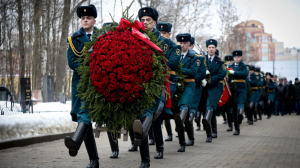 В Петербурге почтили память жертв пожара в гостинице «Ленинград»