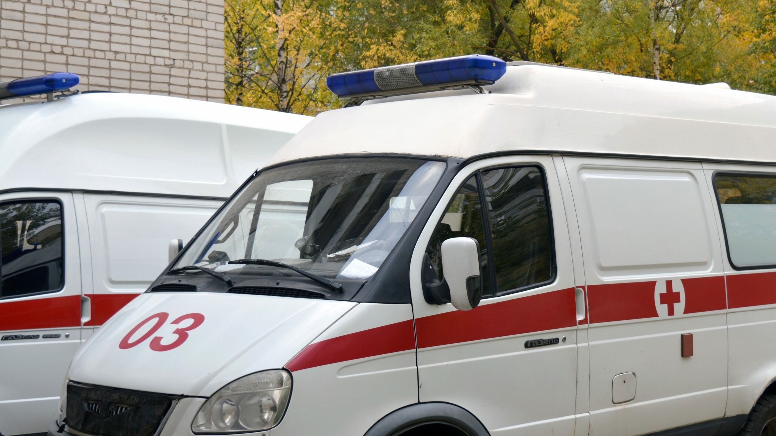 В Петербурге мужчина покинул домашнее застолье с ножевым ранением