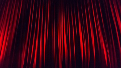 Авито: Ксения Собчак подготовила образы для Бурака Озчивита к премьере в Москве