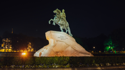 Что и где едят петербуржцы, чтобы спастись от проблем? Гастрономический код Питера