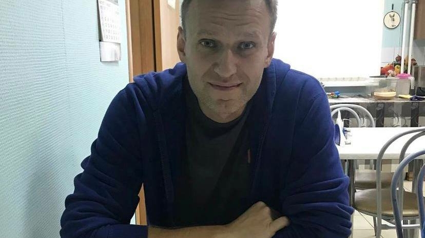 Алексея Навального* похоронили в Москве под музыку из «Терминатора 2»