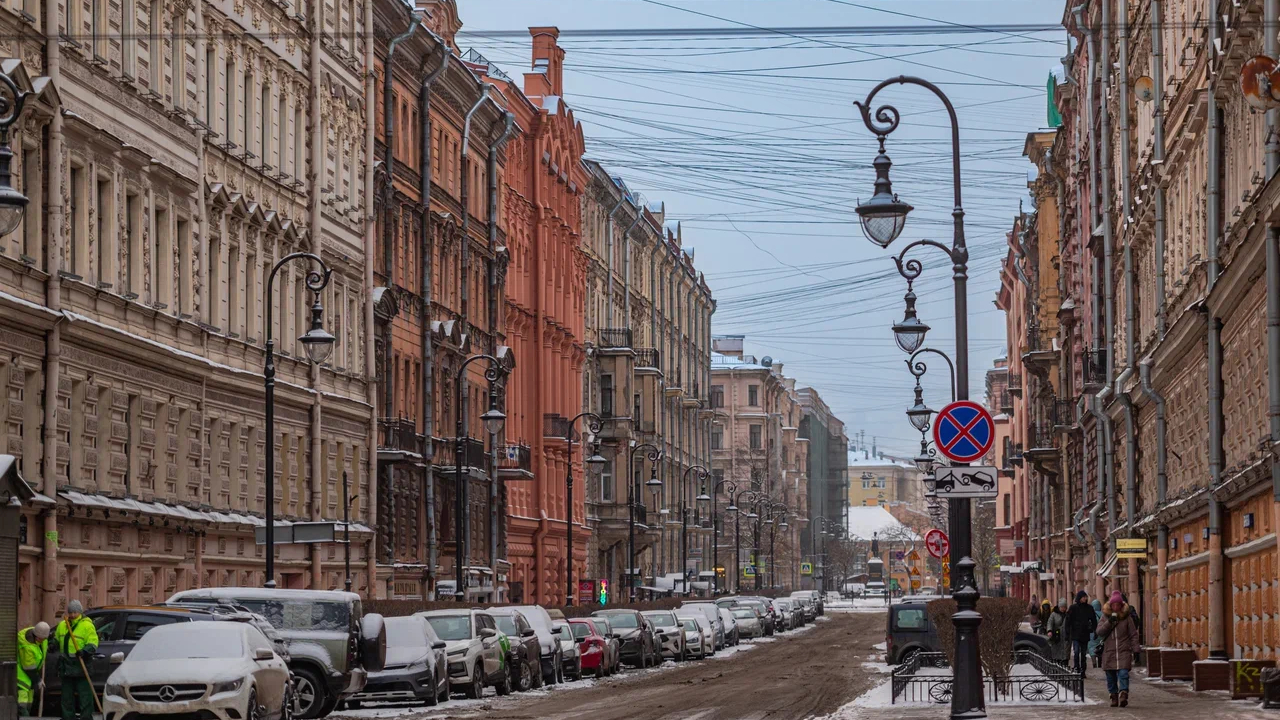 Помог мороз: высота снега в Петербурге достигла 32 см