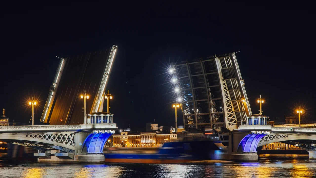 Мосты Петербурга не разведут по случаю Праздника труда