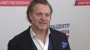 «Один позитив»: оперный певец Василий Герелло отметил семейную обстановку на голосовании