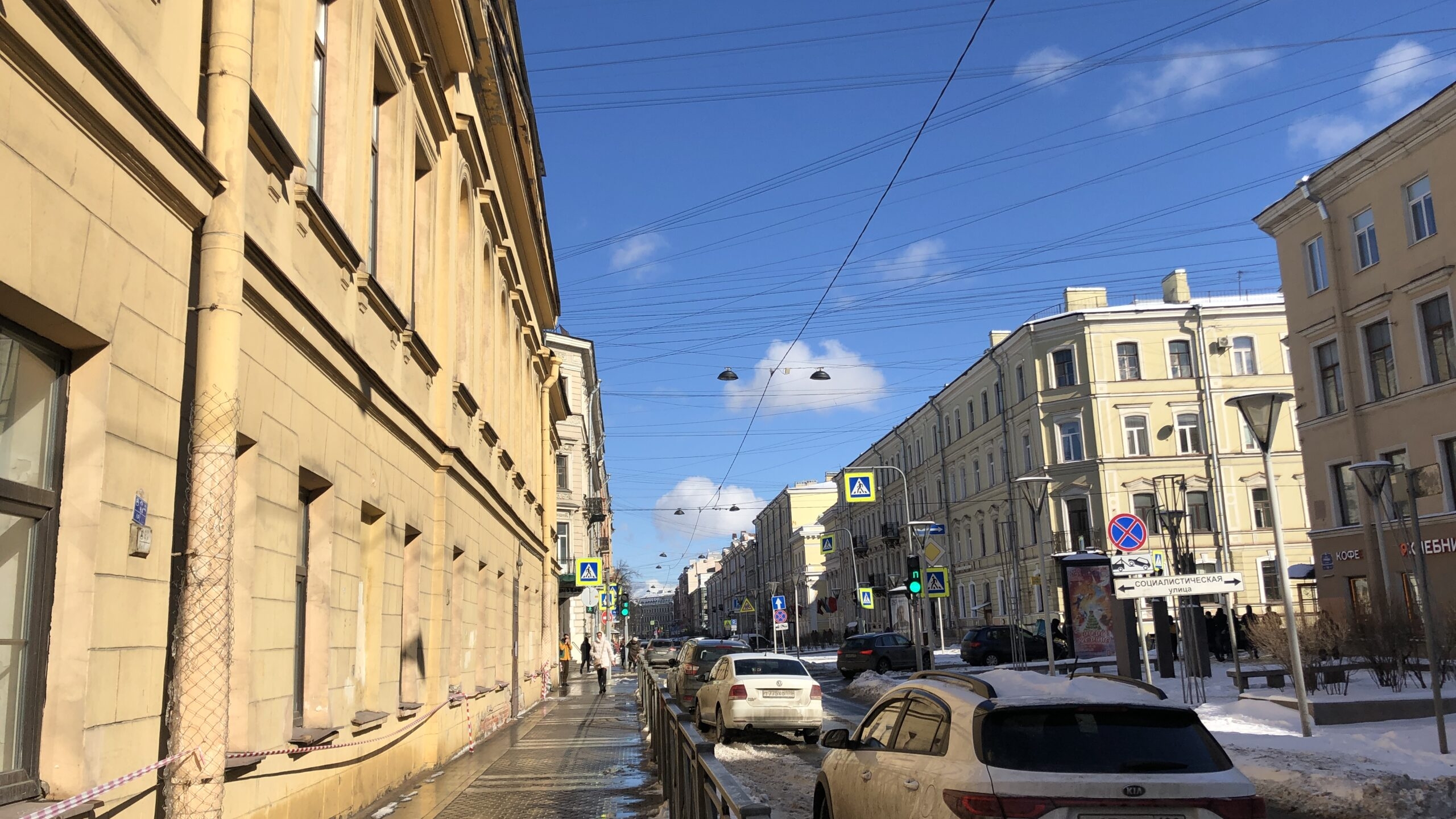 Колесов: после резкого похолодания в Петербург придет стабильно теплая погода
