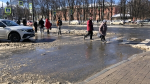 Специалисты Водоканала готовы к прочистке патрубков и дождеприемных колодцев