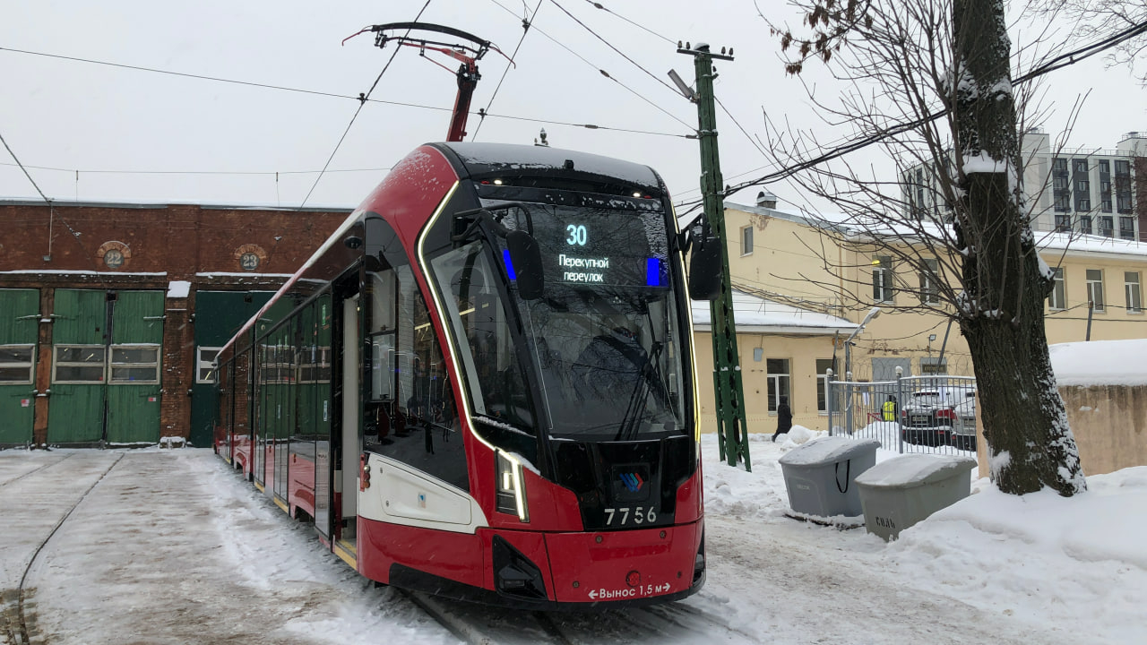 Здоровье вагоновожатых Петербурга застрахуют на 287 млн