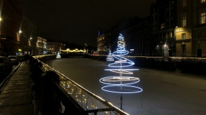 Стало известно, кому отдали миллионы за новогоднее настроение в Петербурге