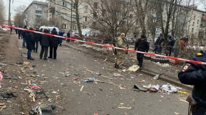 Эвакуировали быстро и оцепили территорию: петербуржцы сохраняют спокойствие после удара БПЛА
