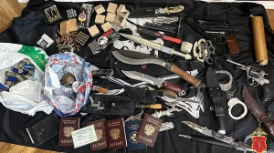 Полиция задержала петербуржца, который хранил целый арсенал оружия