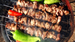 Цены на мясо для шашлыка подскочили в преддверии майских праздников